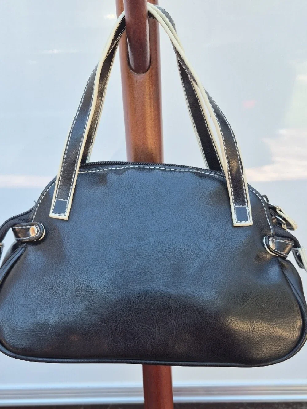 Vintage Y2K Black Women's Faux Leather Shoulder Bag with White Stitching